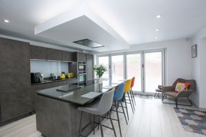 Kitchen- click for photo gallery